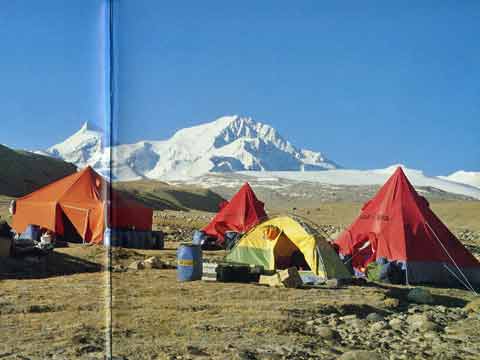 
Shishapangma From North Base Camp - All Fourteen 8000ers (Reinhold Messner) book

